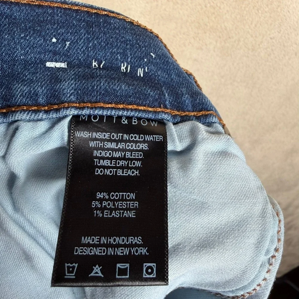 Mott & Bow Mid Rise Slim Boyfriend‎ Jeans Medium Indigo Wash 29x28 Quality Denim